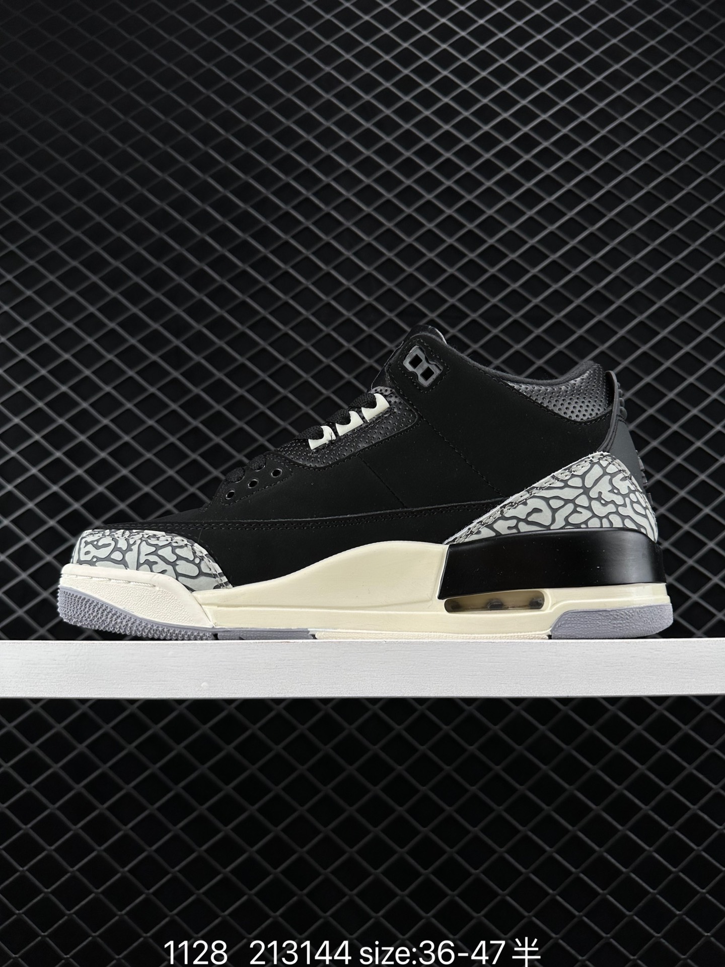 Air Jordan 3 Retro ”Off Nior“